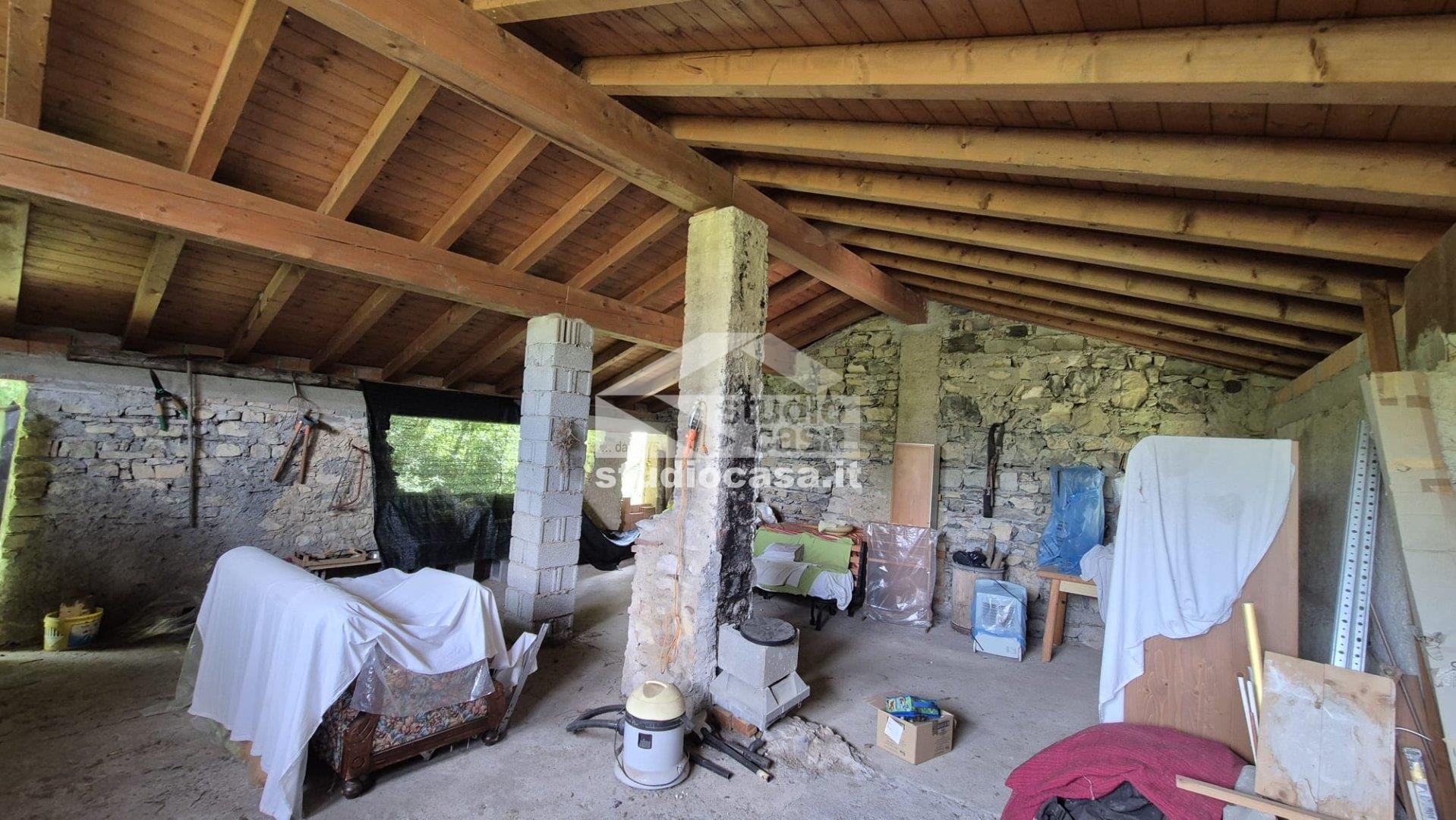 Casa Unifamiliare in vendita a Endine Gaiano