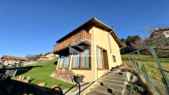 Casa Unifamiliare in vendita a Bossico