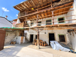 Casa Rustica in vendita a Bossico
