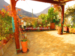 Appartamento in vendita a Endine Gaiano