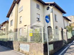 Appartamento in vendita a Lovere