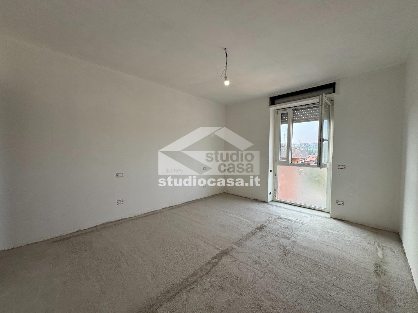 Appartamento in vendita a Carugo