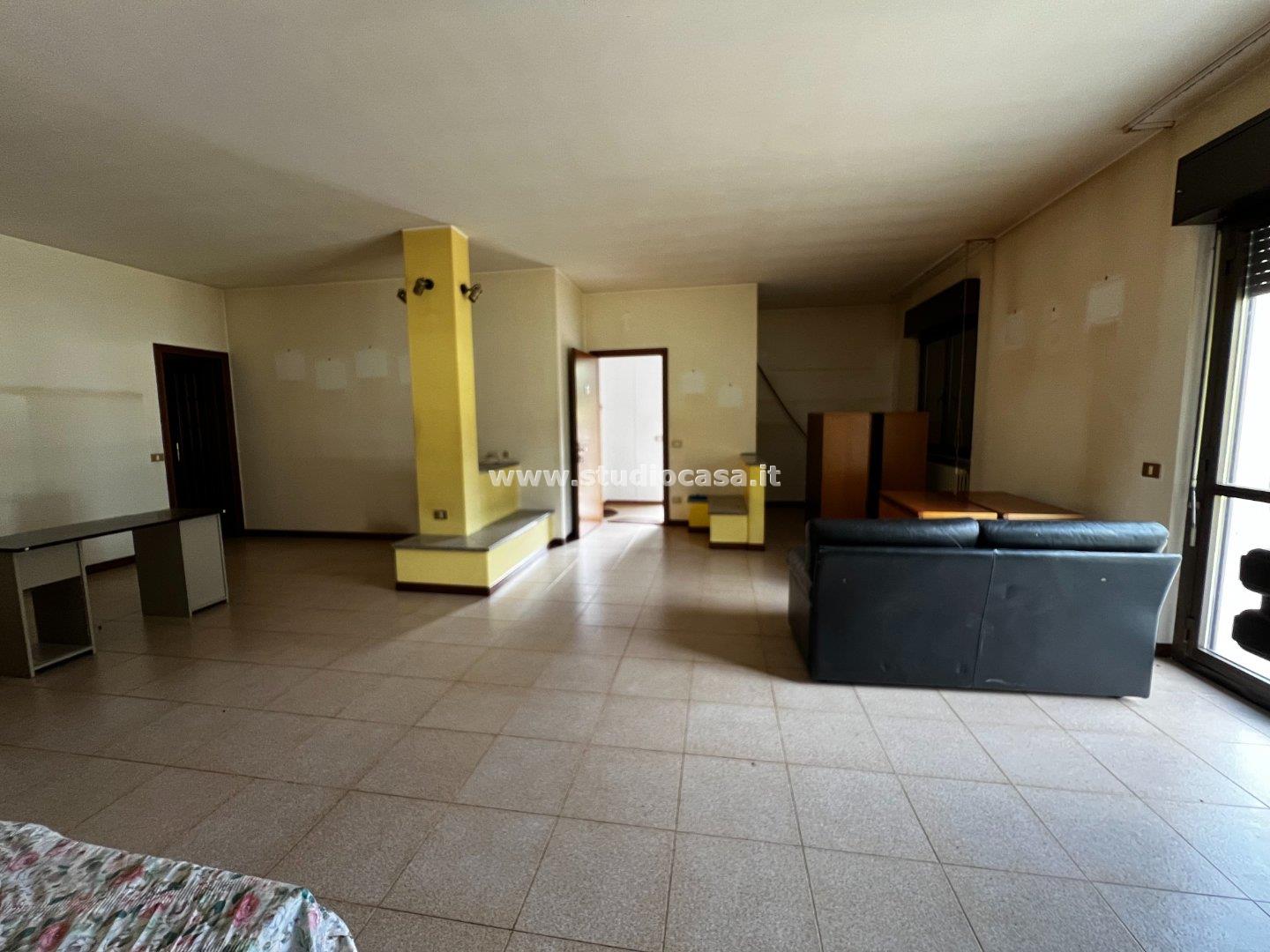 Appartamento in vendita a Carenno