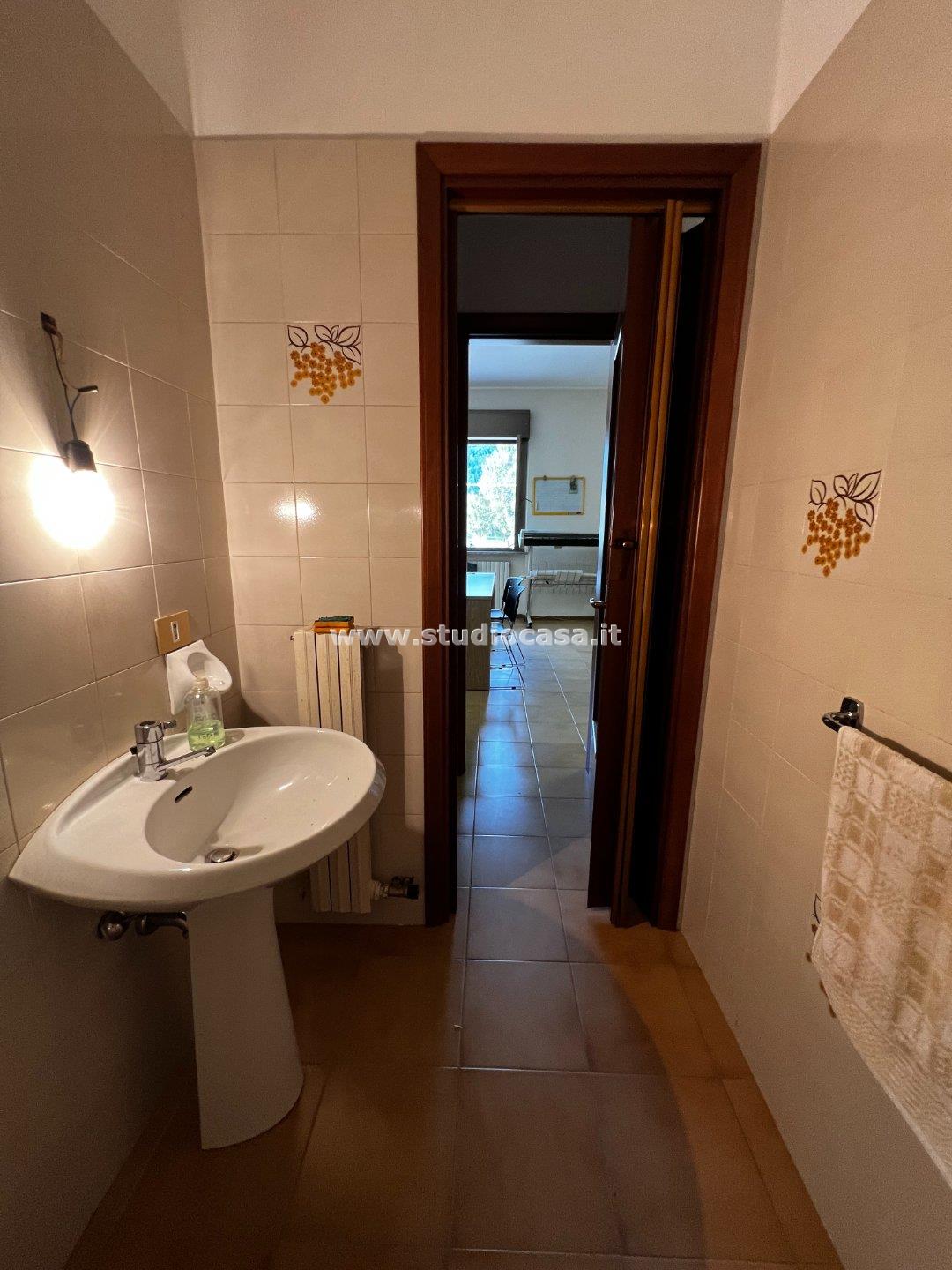 Appartamento in vendita a Carenno