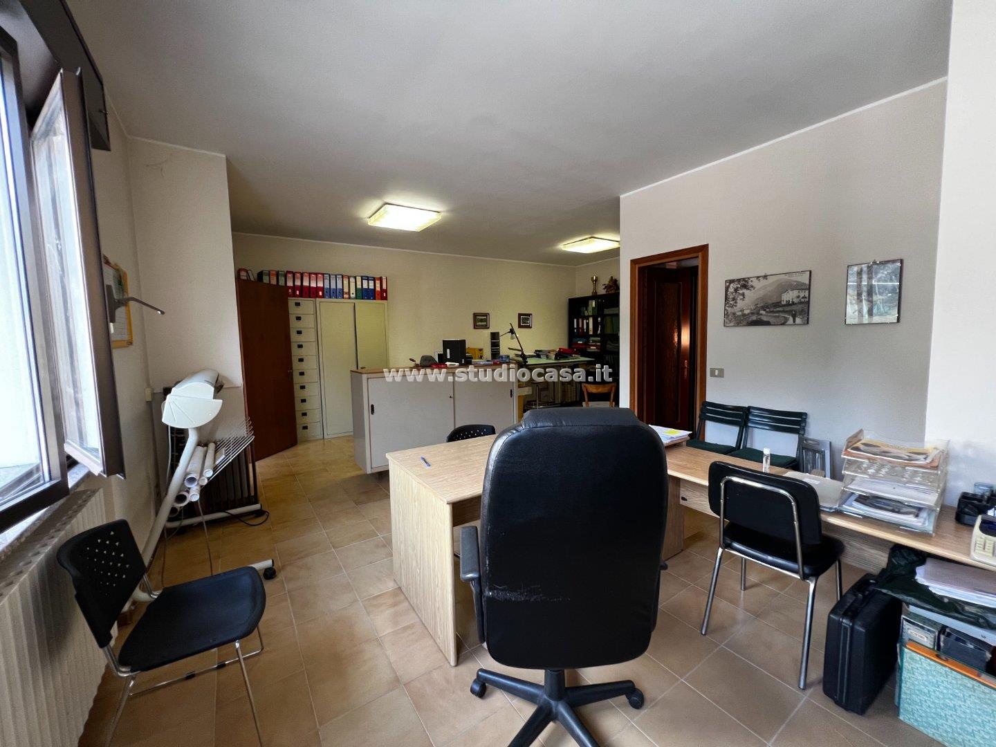 Appartamento in vendita a Carenno