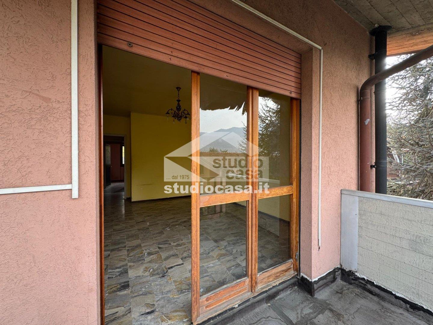 Appartamento in vendita a Caprino Bergamasco