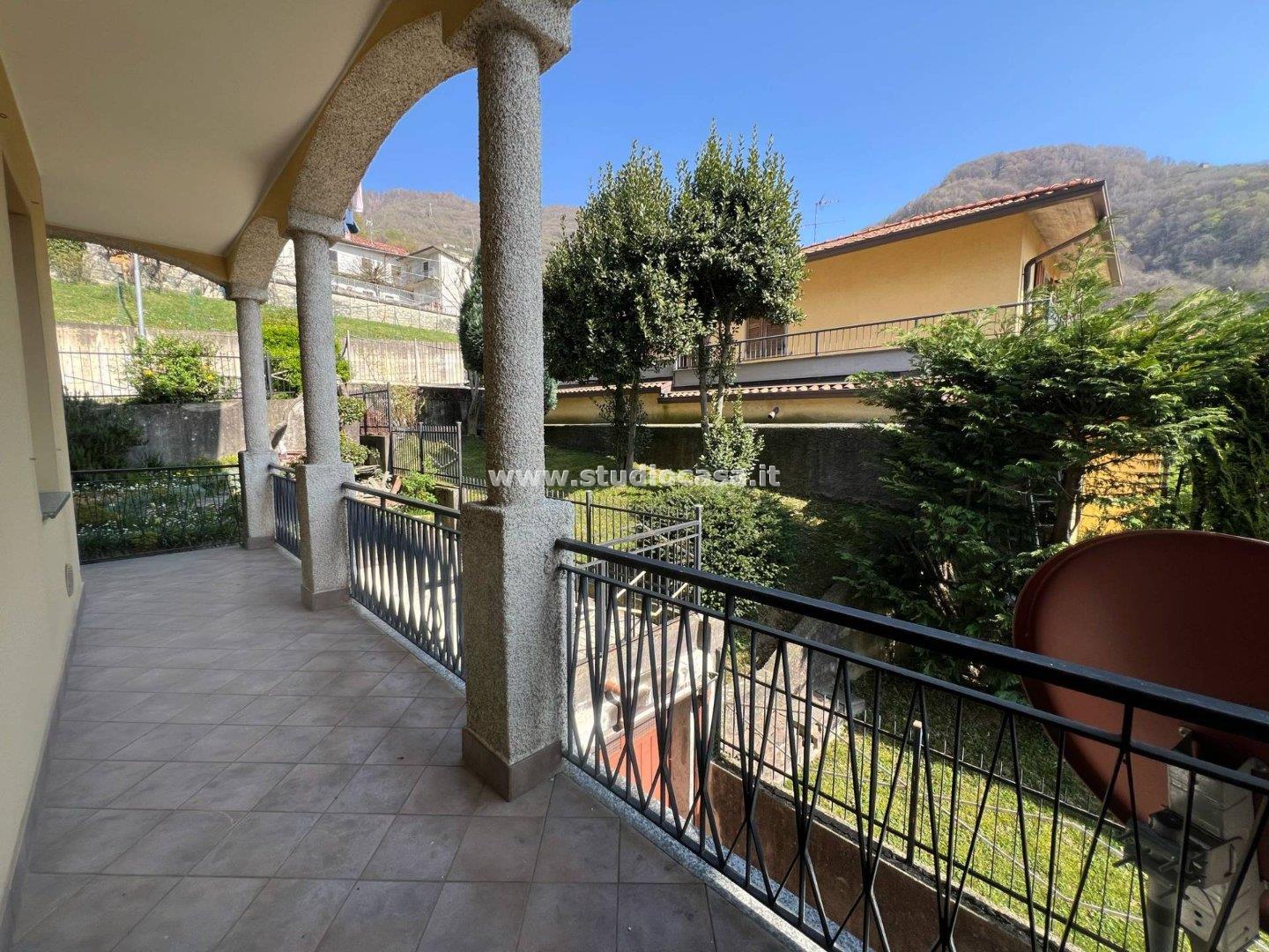 Casa Bifamiliare in vendita a Torre de