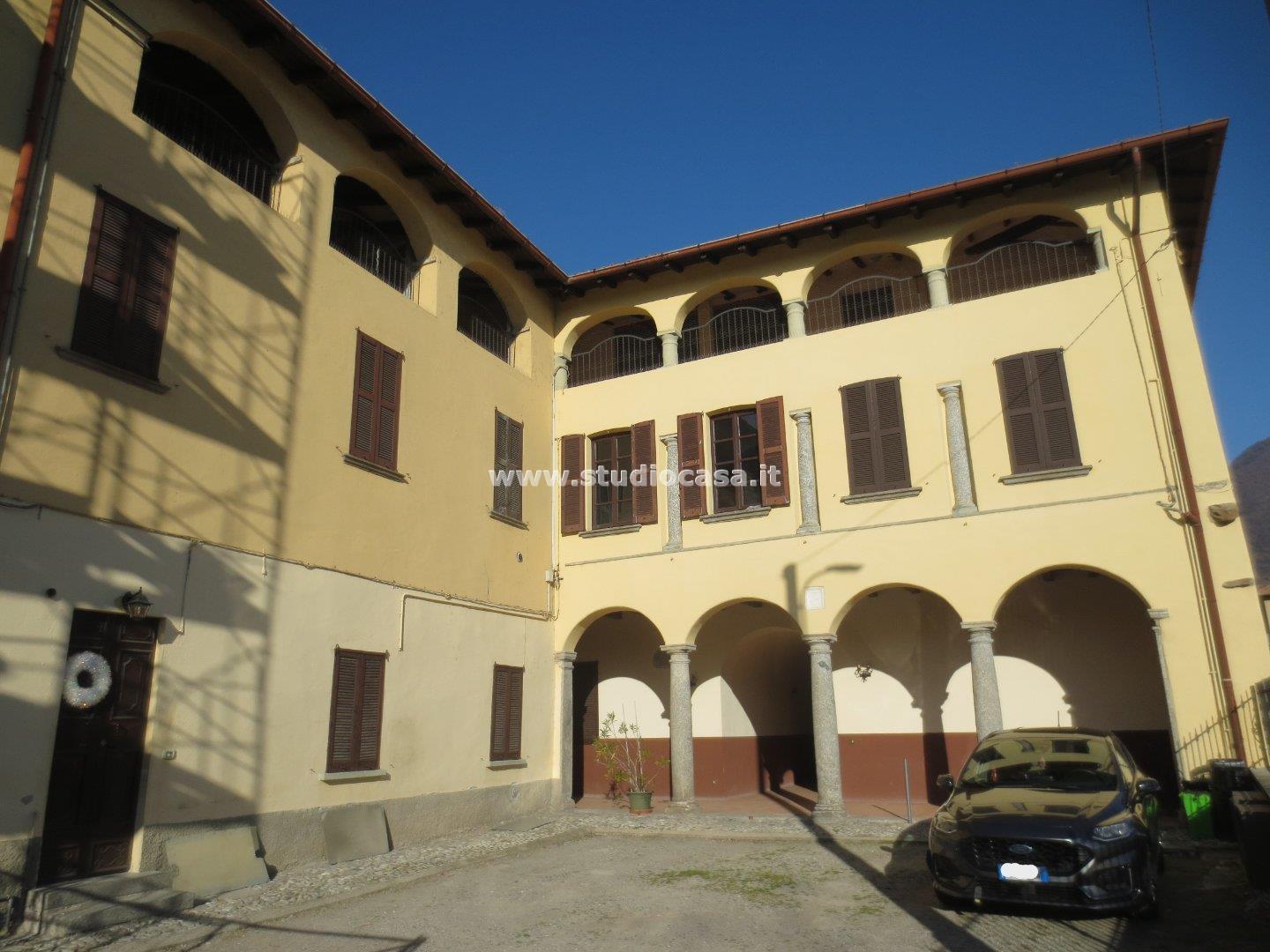 Appartamento in vendita a Erba