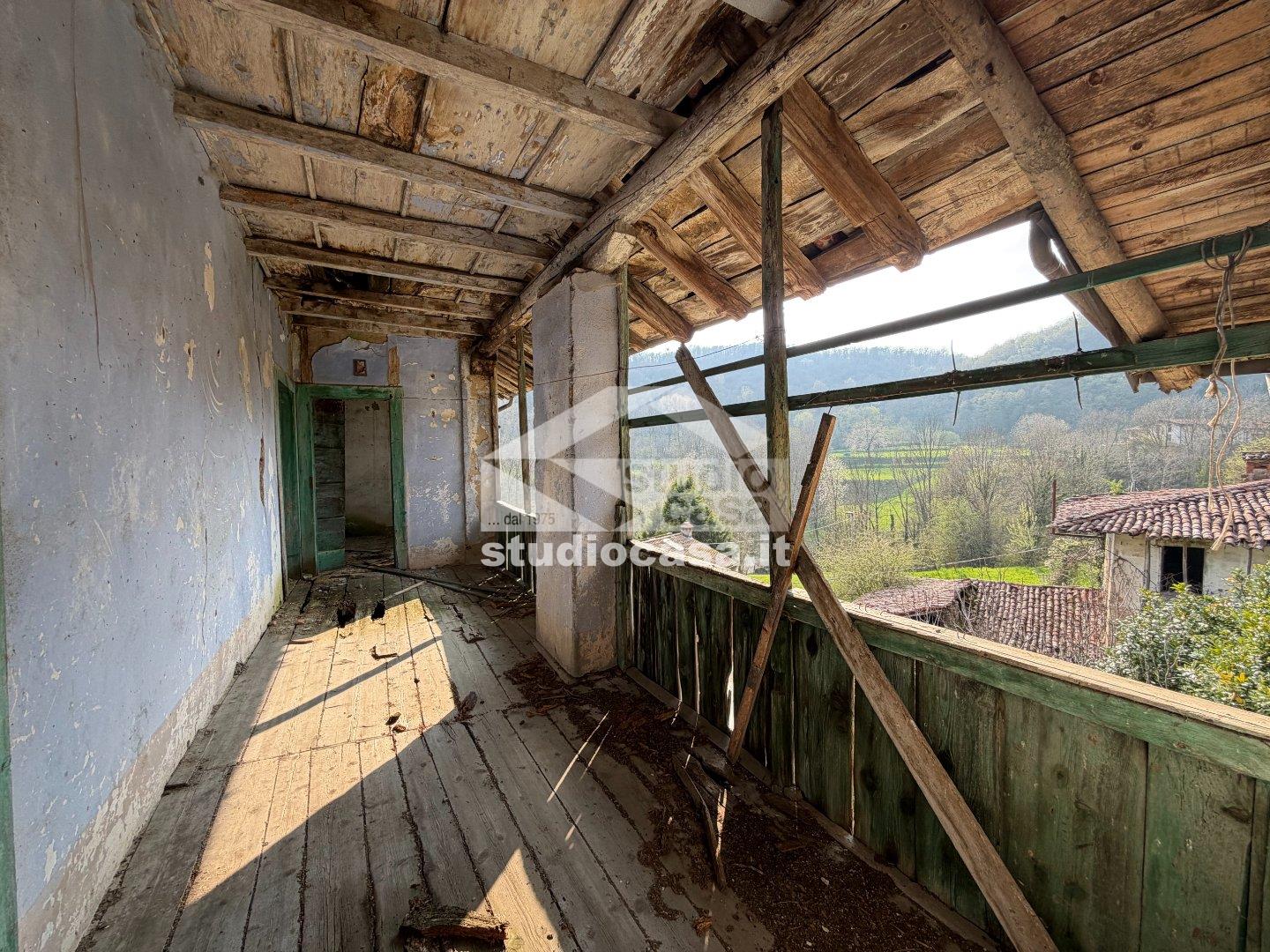 Cascina in vendita a Cisano Bergamasco