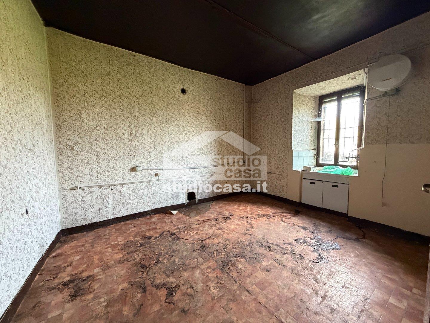 Cascina in vendita a Cisano Bergamasco