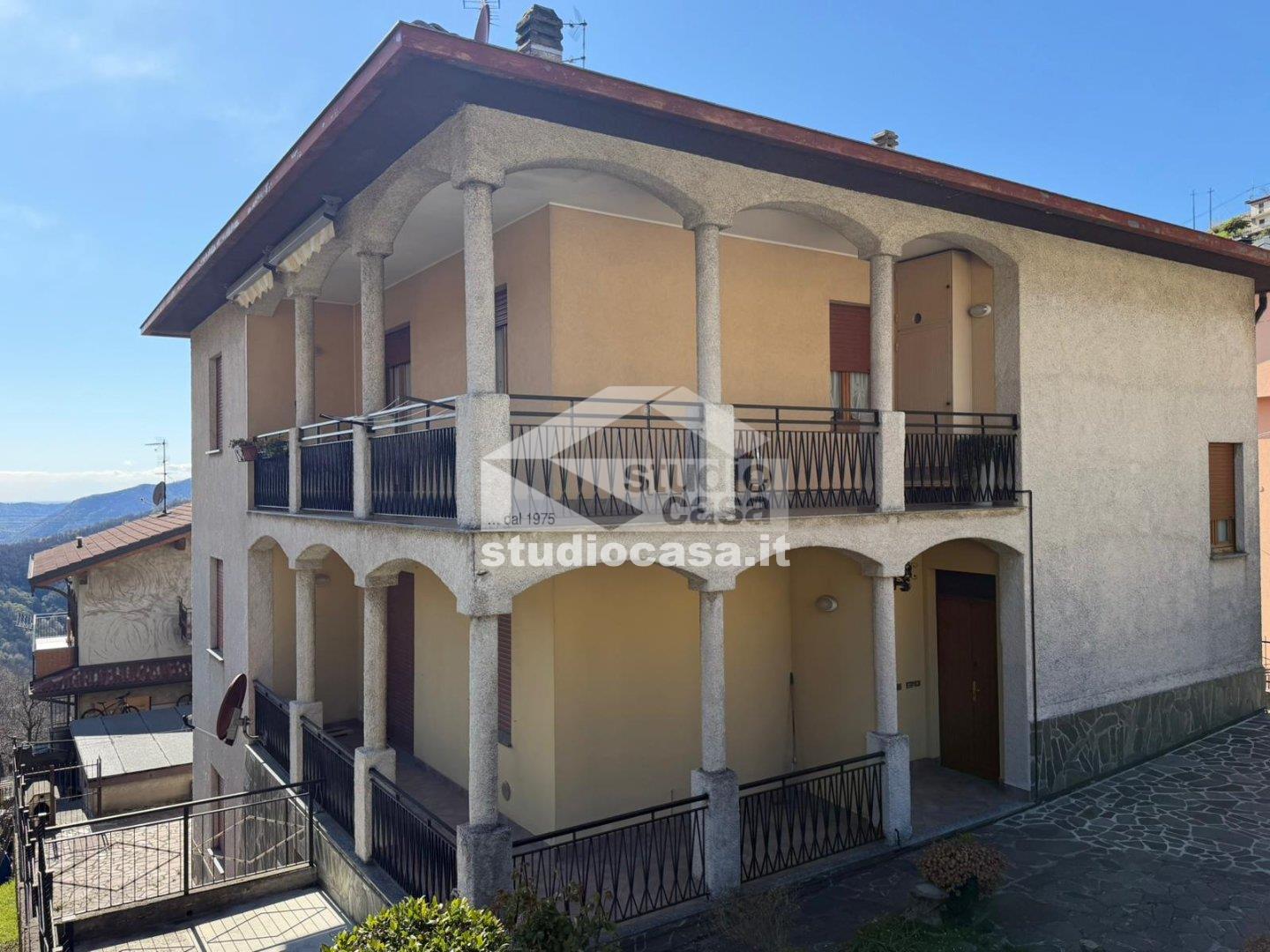 Casa Bifamiliare in vendita a Torre de