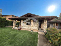 Villa Bifamiliare in vendita a Calusco d'Adda