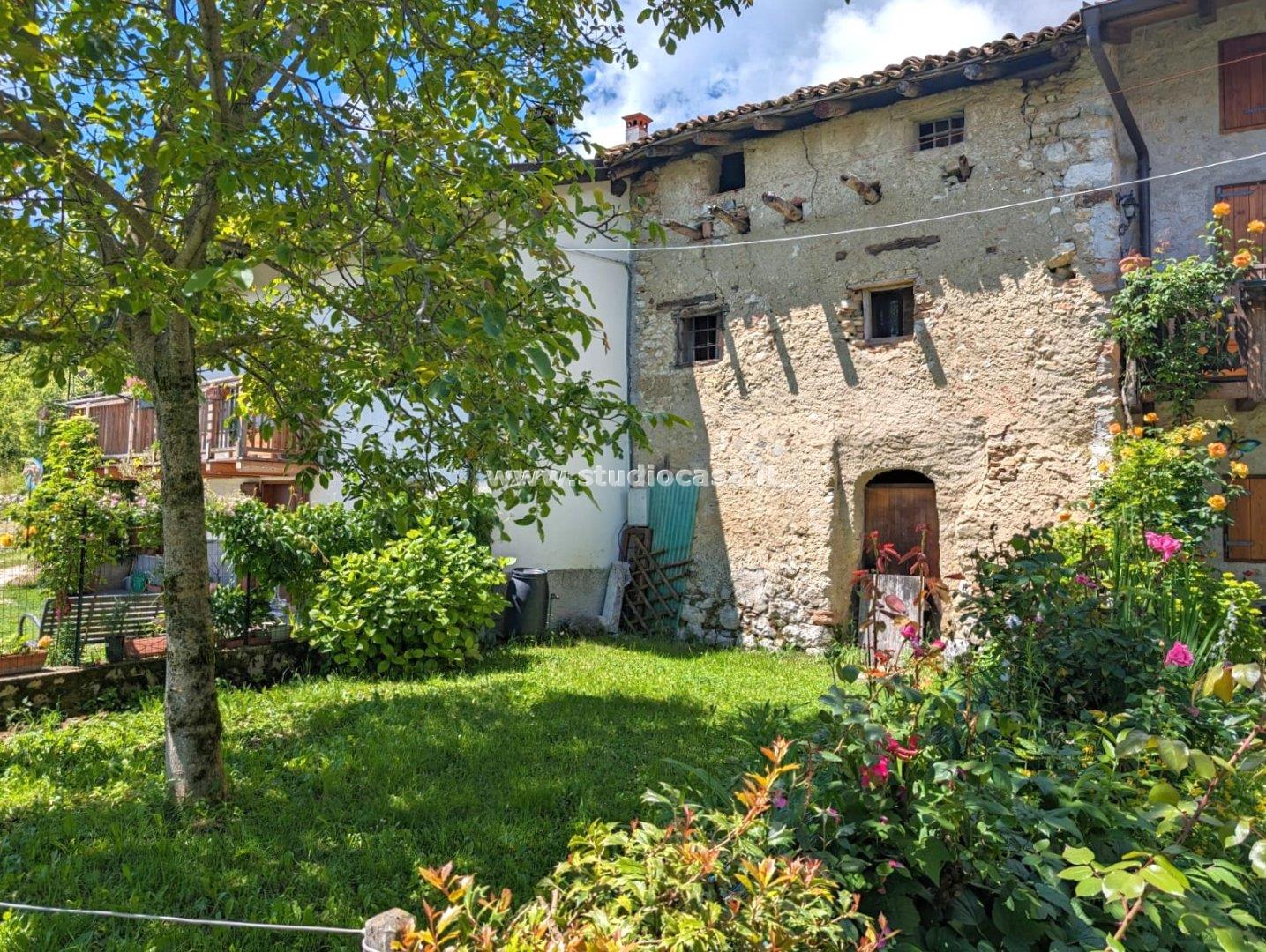 Terreno Boschivo in vendita a Villa Lagarina