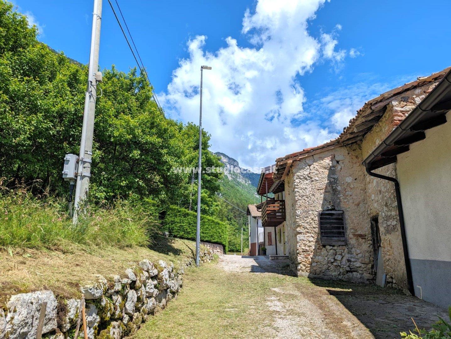 Terreno Boschivo in vendita a Villa Lagarina