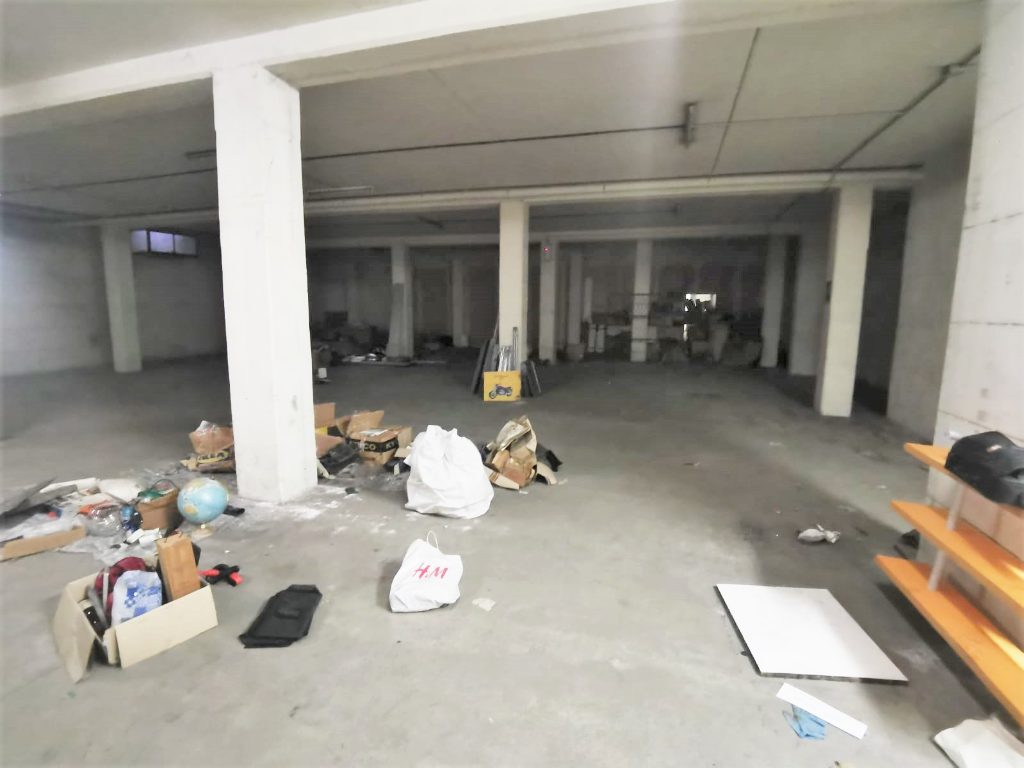 Magazzino in vendita a Rovereto
