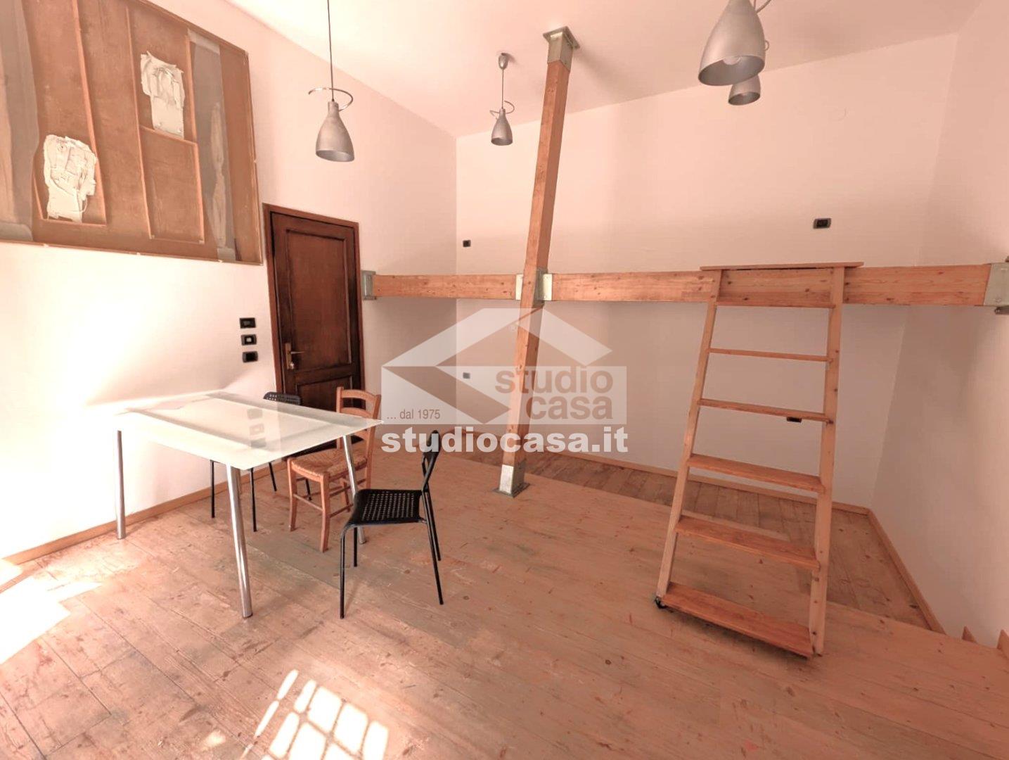 Ufficio in affitto a Rovereto