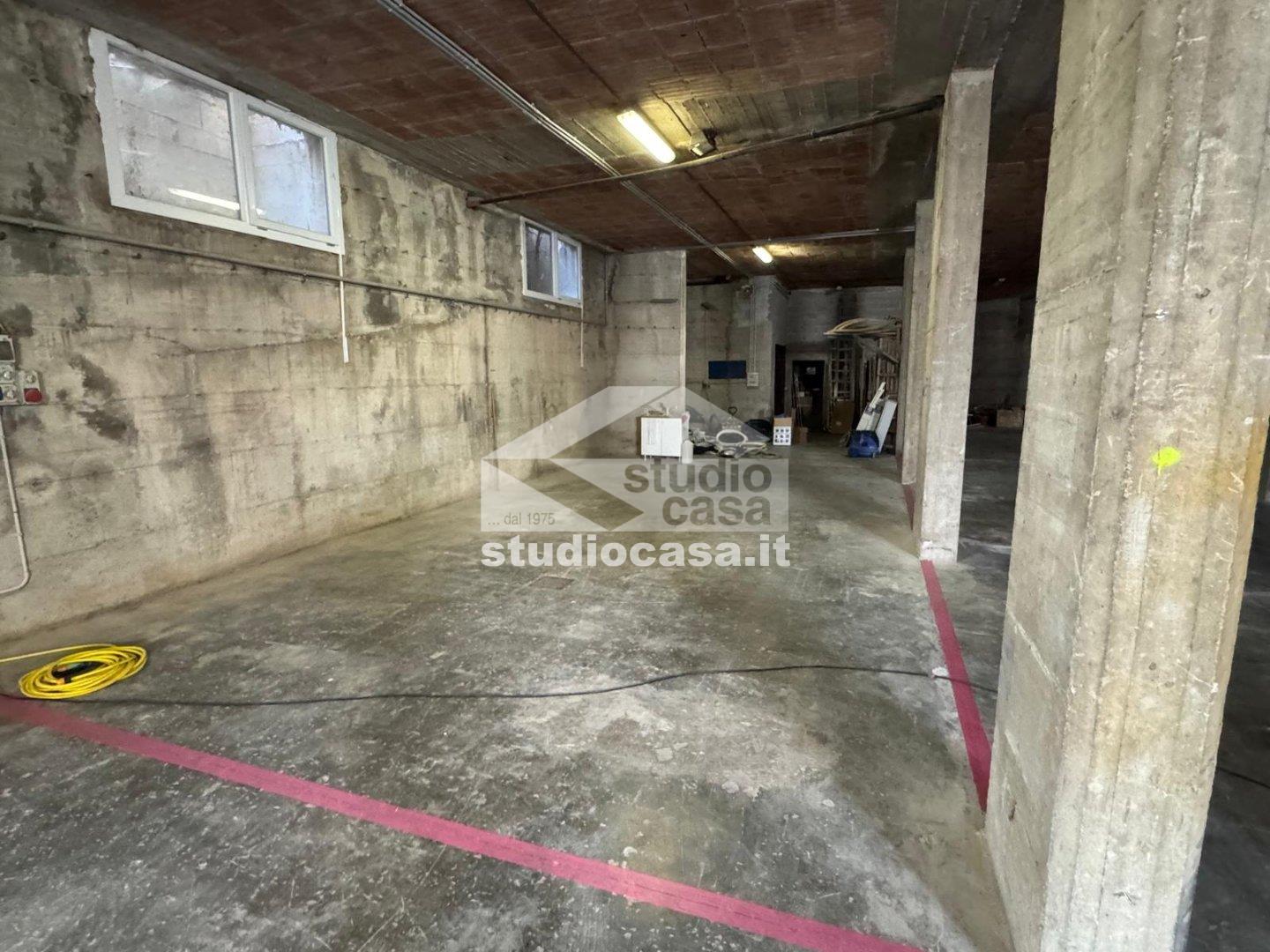 Posto Camper / Roulotte in vendita a Rovereto