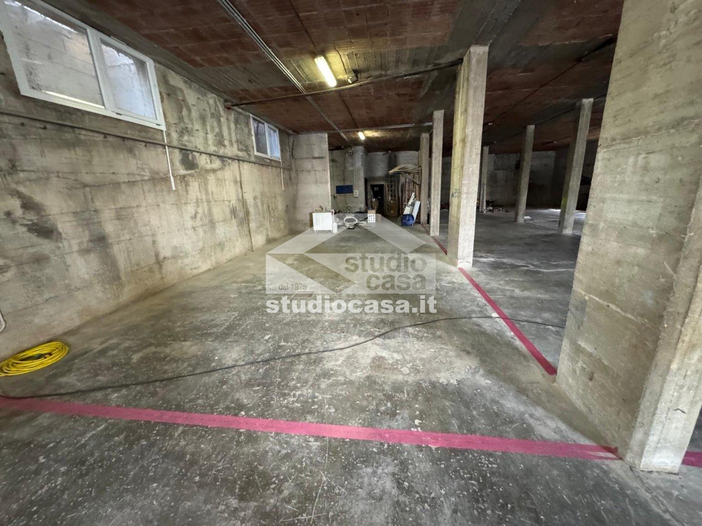 Posto Camper / Roulotte in vendita a Rovereto