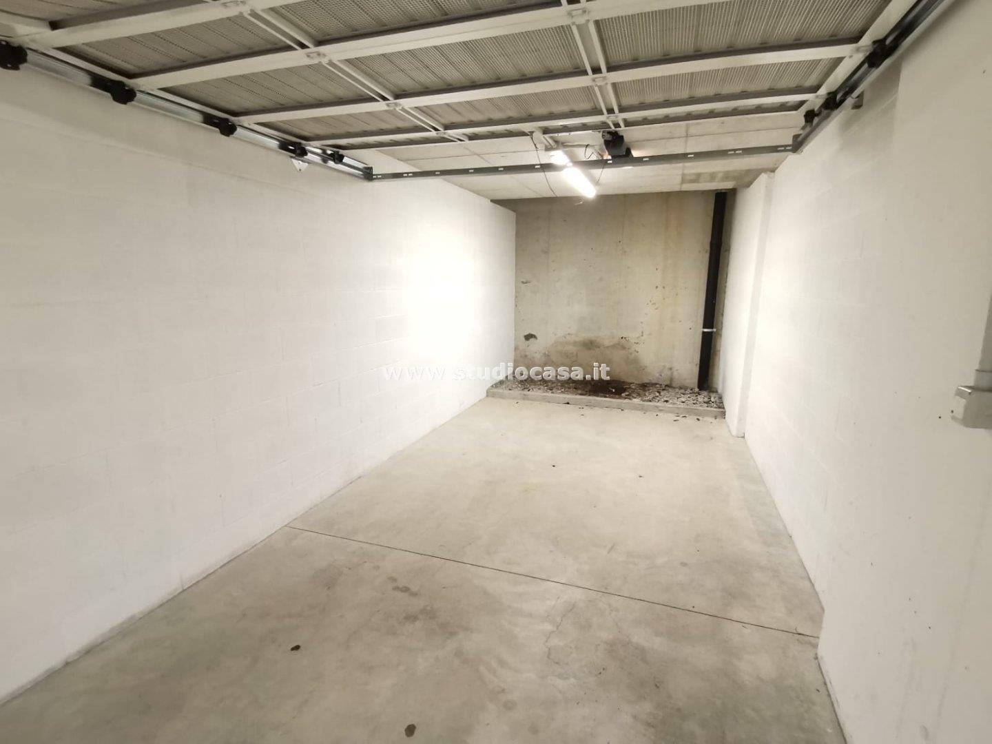 Box / Autorimessa in vendita a Rovereto