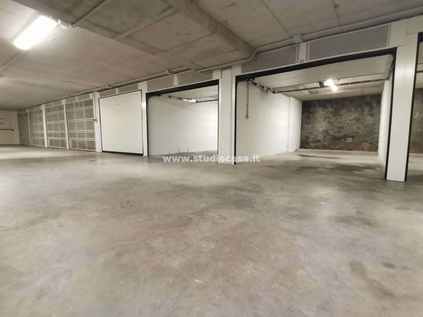 Box / Autorimessa in vendita a Rovereto