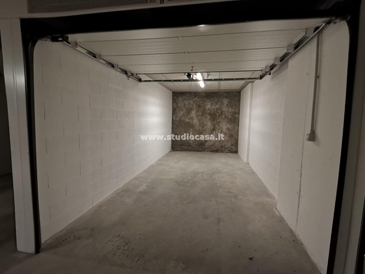Box / Autorimessa in vendita a Rovereto