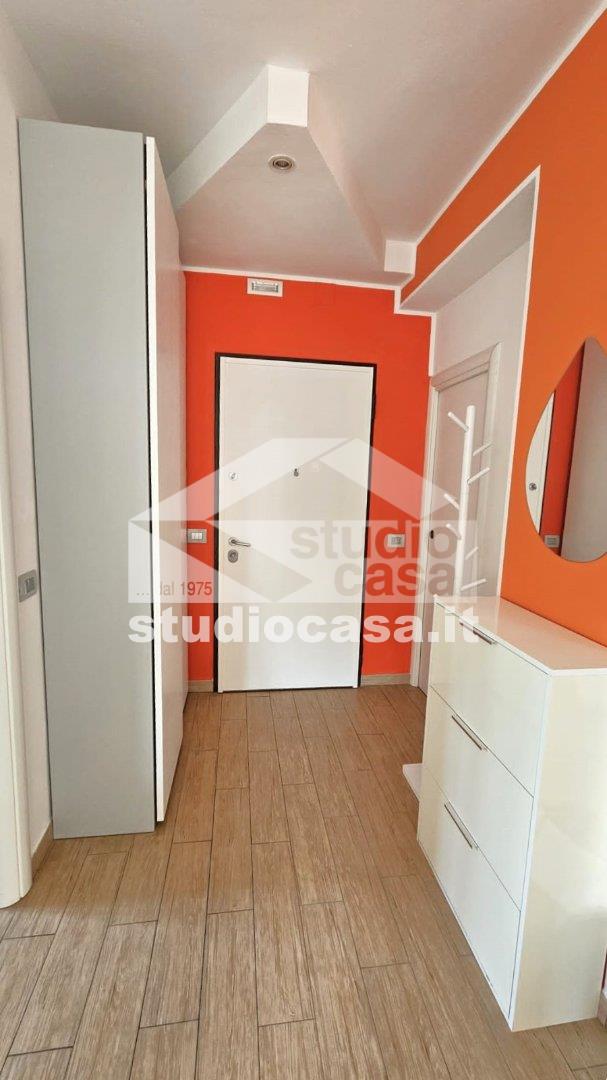 Stanza in Appartamento in affitto a Rovereto