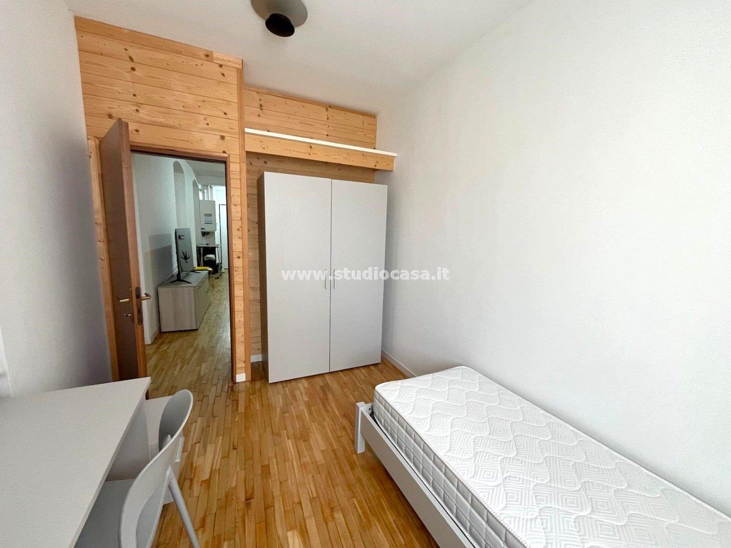 Stanza in Appartamento in affitto a Rovereto
