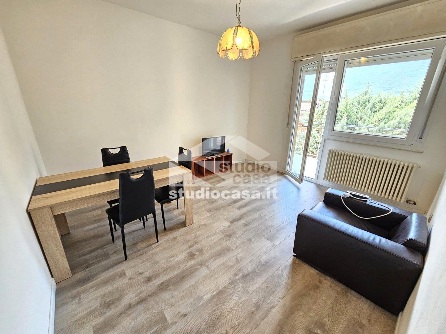 Stanza in Appartamento in affitto a Rovereto