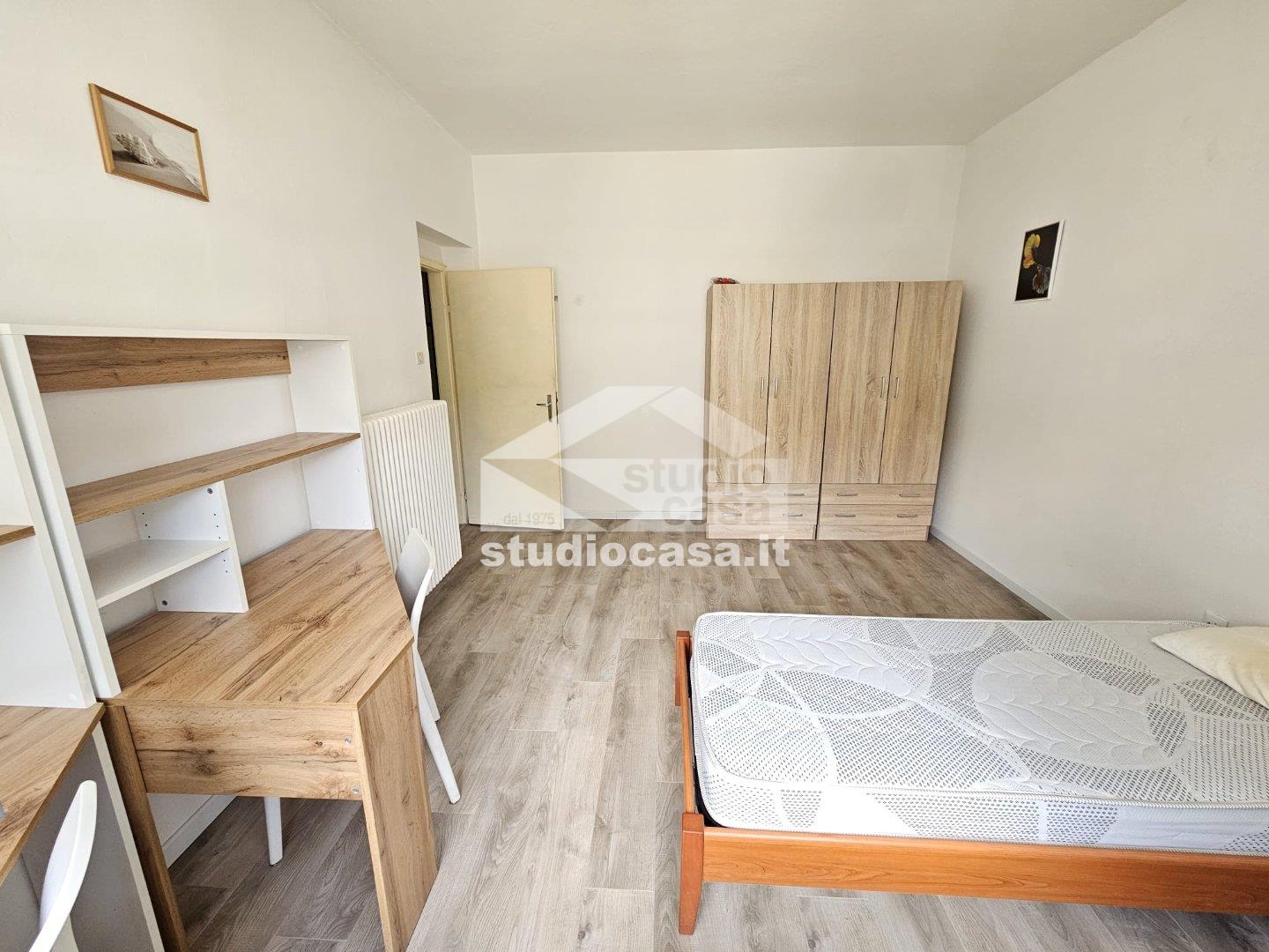 Stanza in Appartamento in affitto a Rovereto