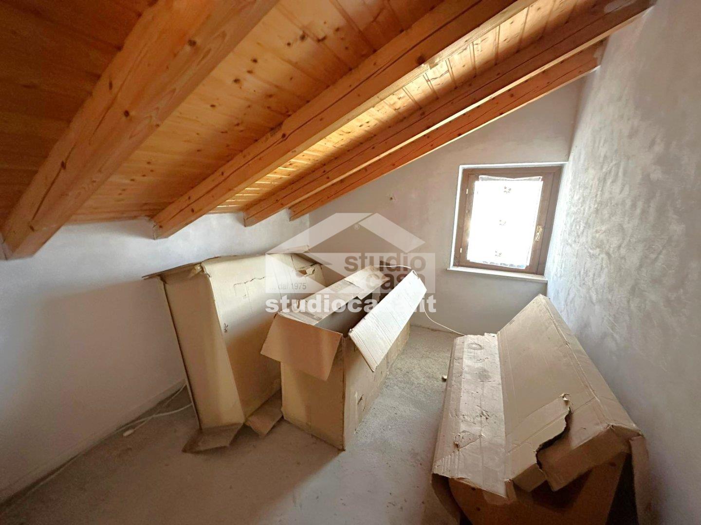 Villa Unifamiliare in vendita a Isera