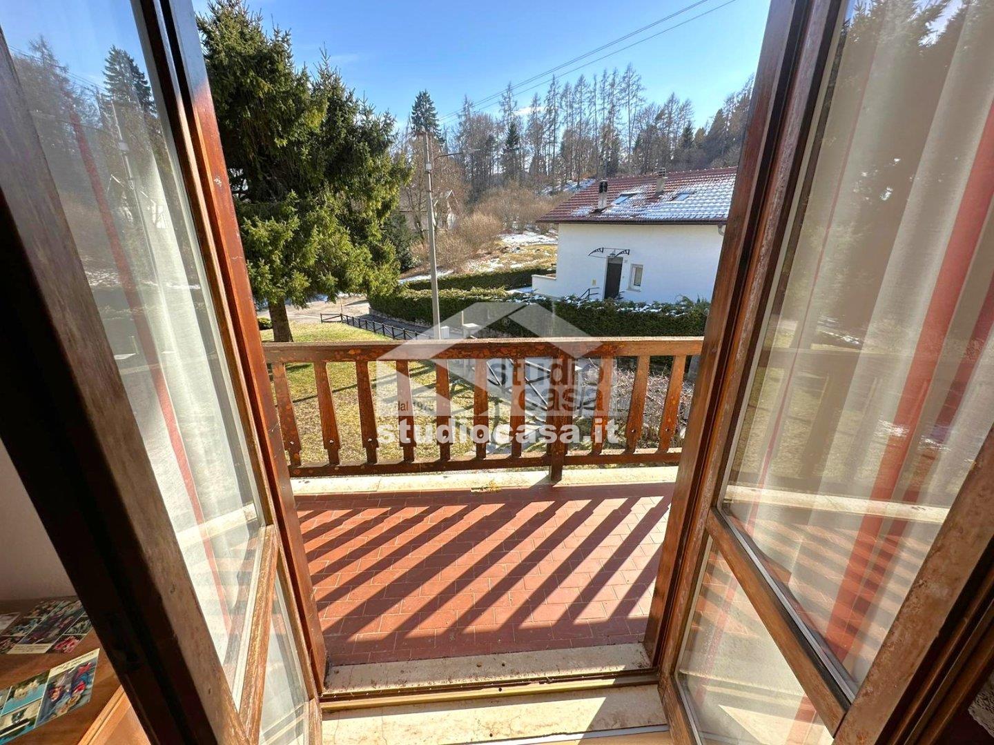 Villa Unifamiliare in vendita a Isera