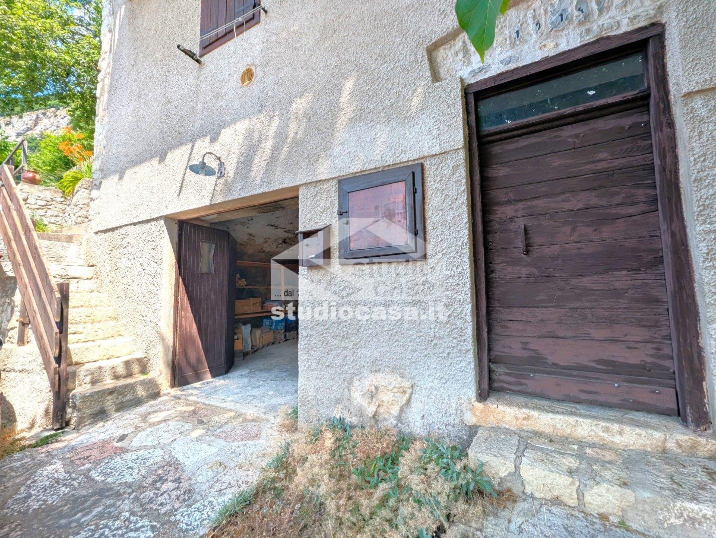 Appartamento in vendita a Terragnolo