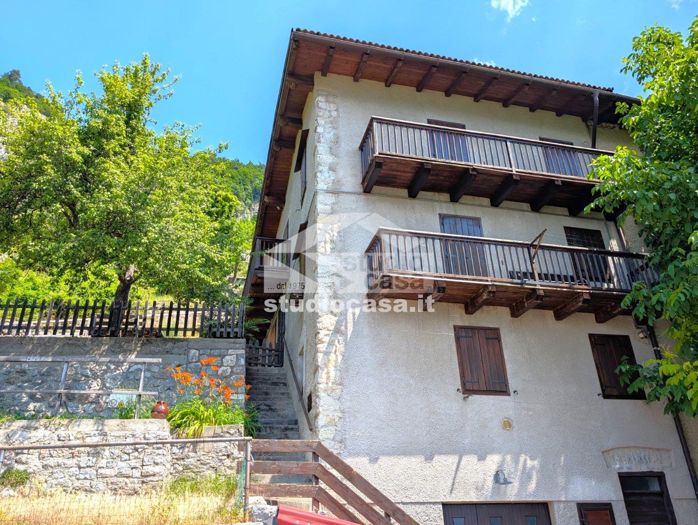 Appartamento in vendita a Terragnolo