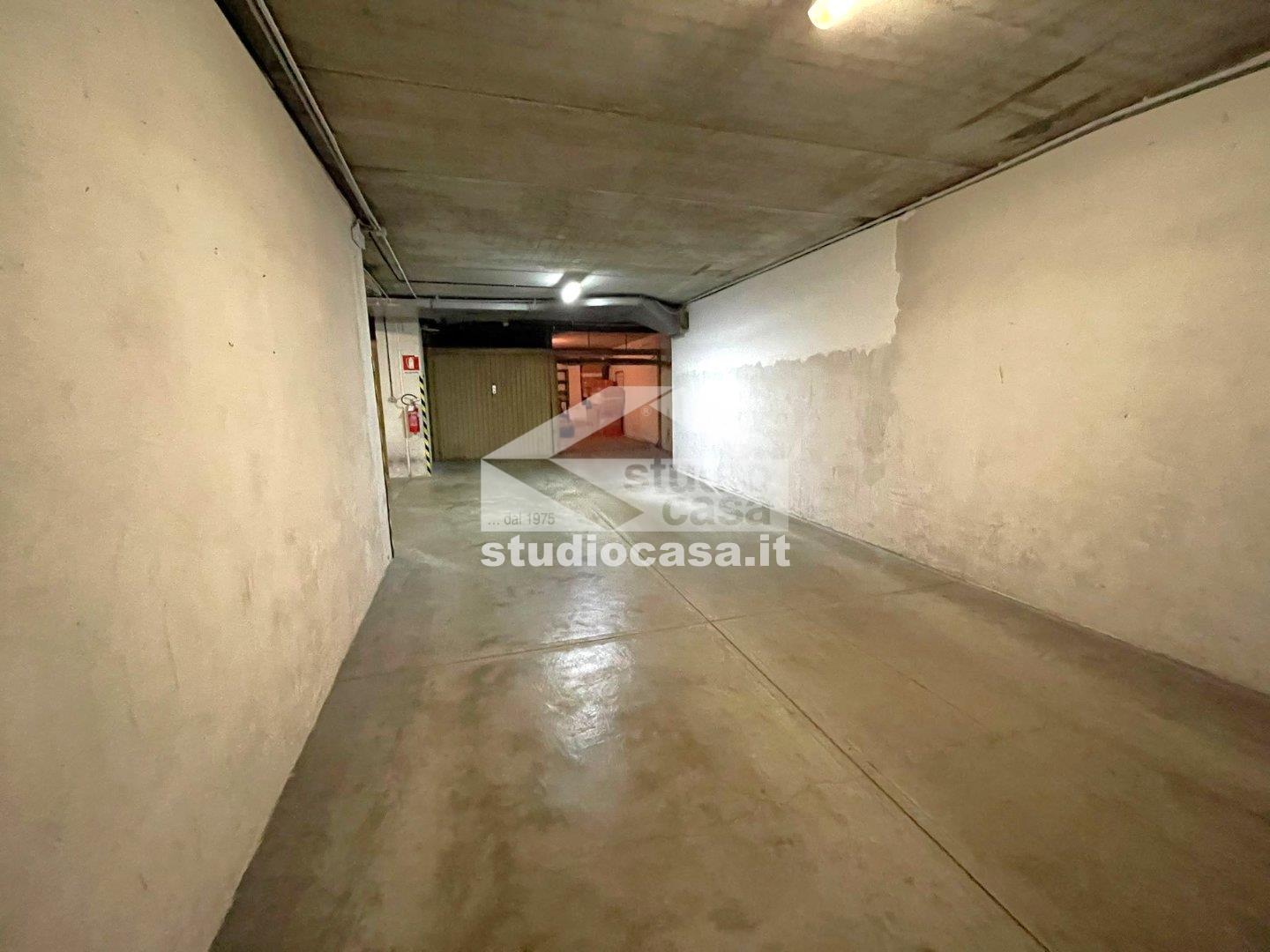 Box / Autorimessa in vendita a Rovereto