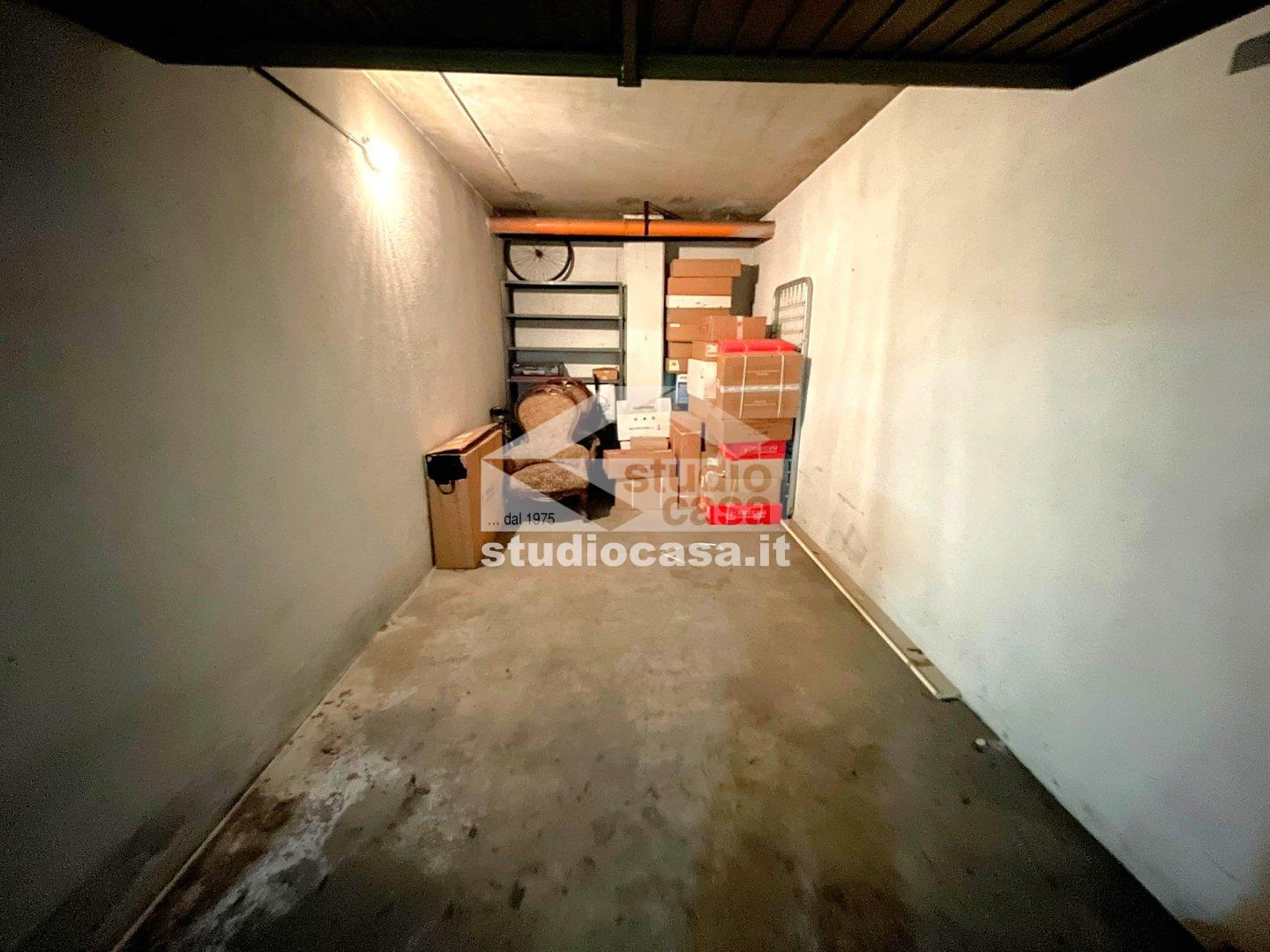 Box / Autorimessa in vendita a Rovereto