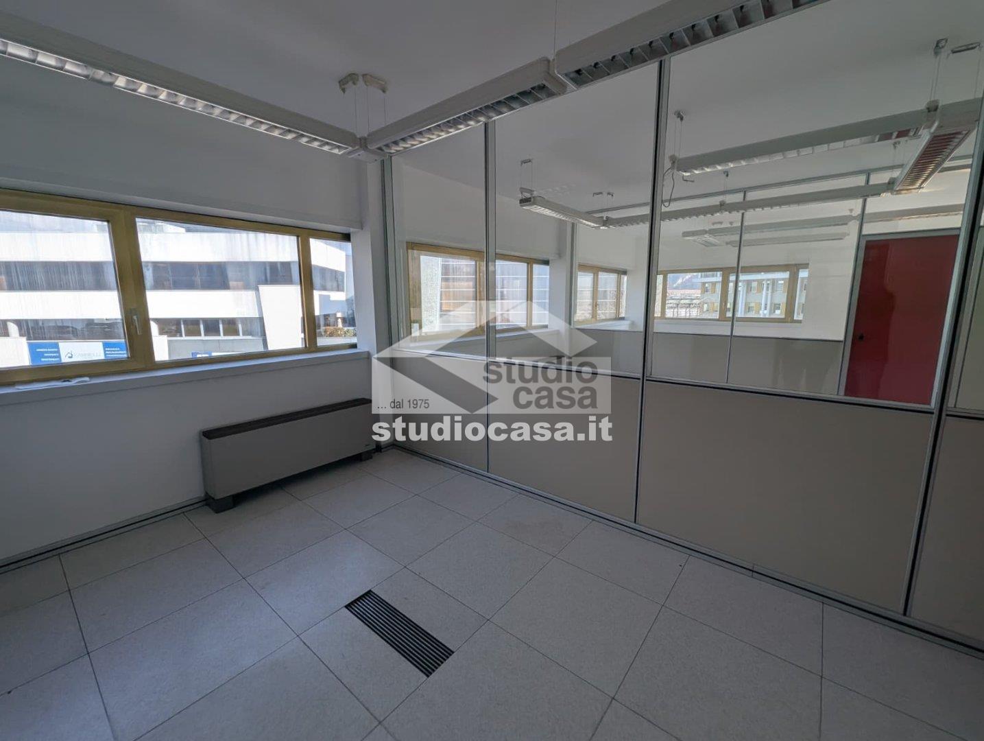 Ufficio in affitto a Rovereto