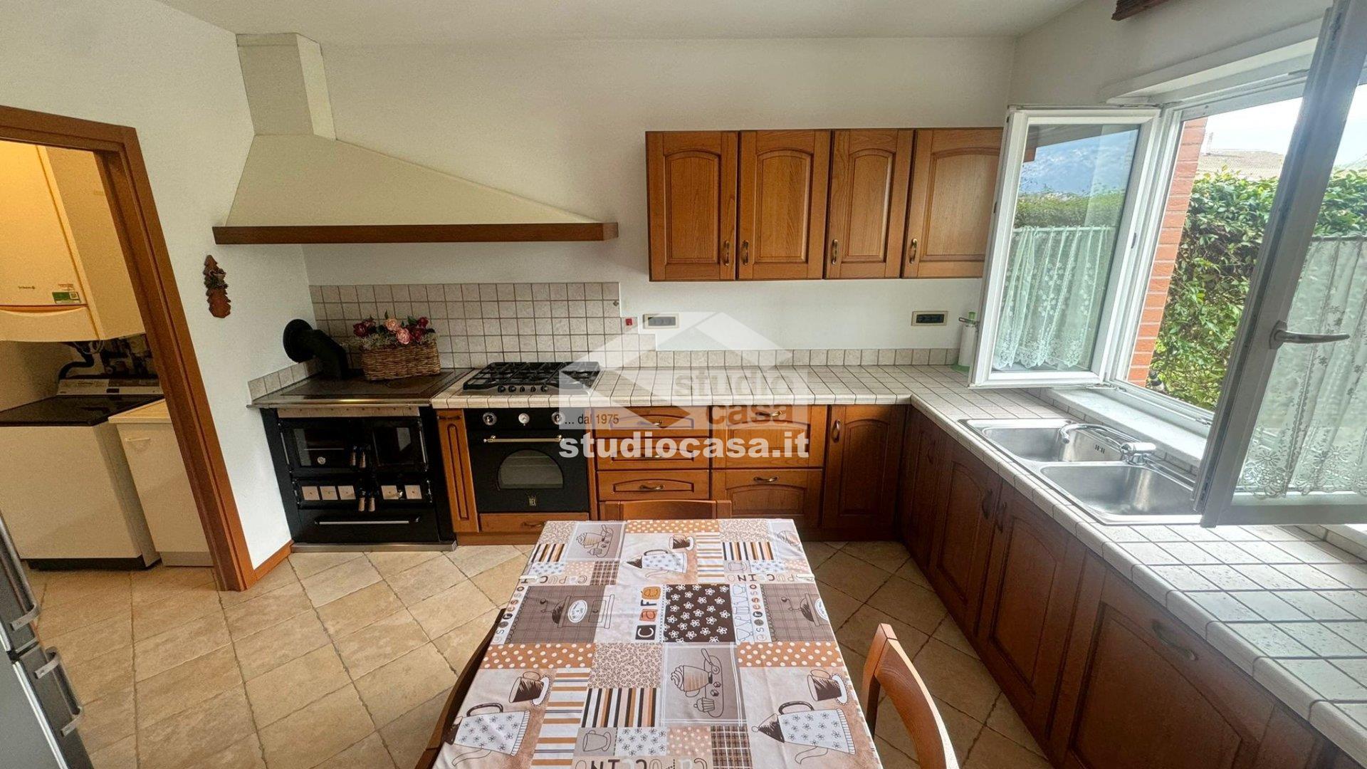 Appartamento in vendita a Besenello