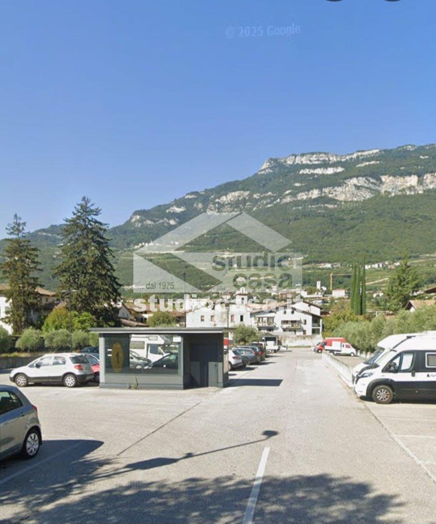 Box / Autorimessa in vendita a Rovereto