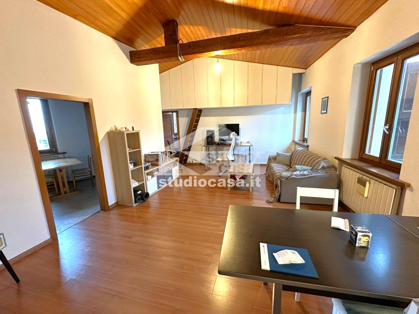 Appartamento in affitto a Rovereto