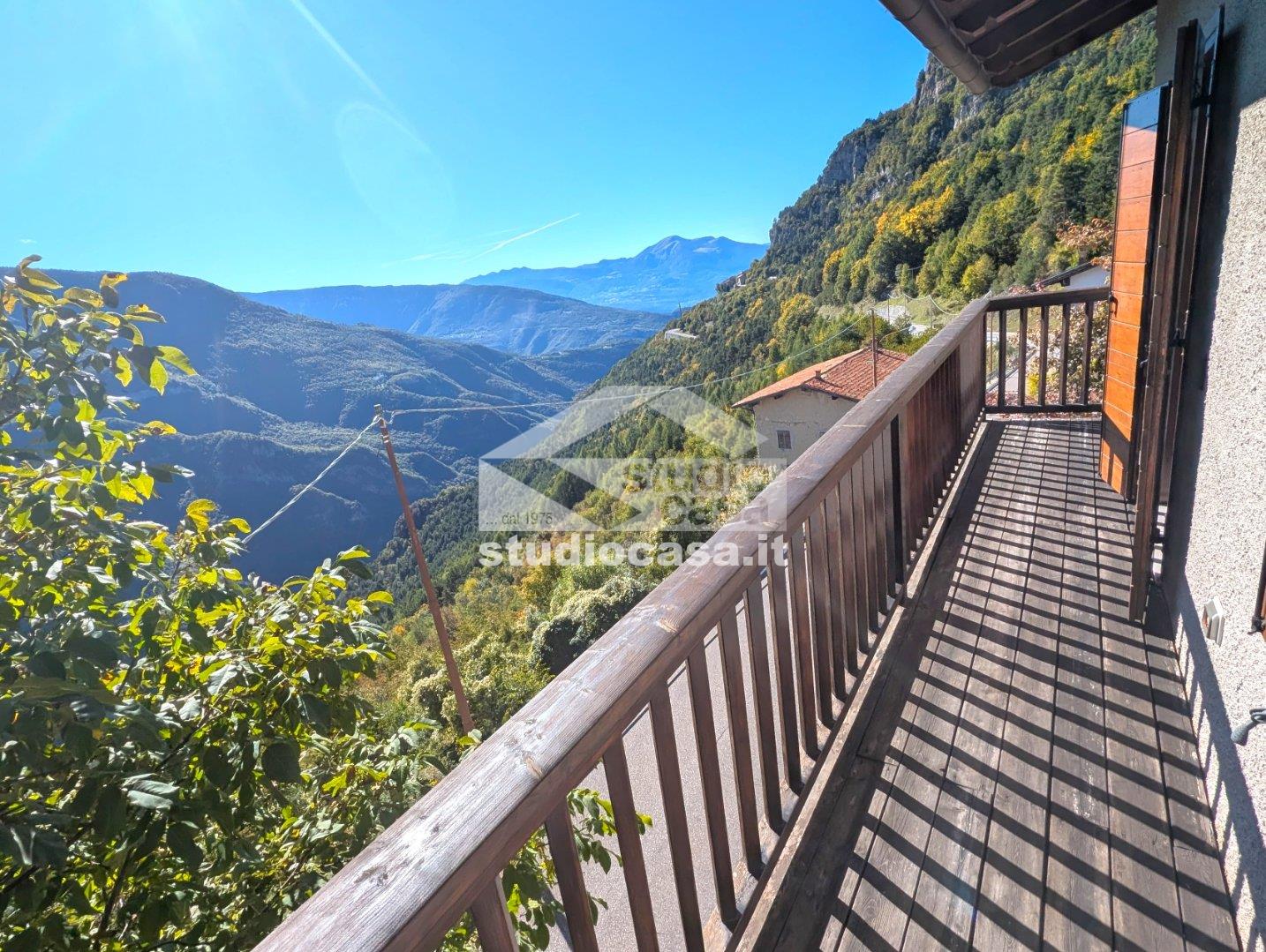 Appartamento in vendita a Terragnolo