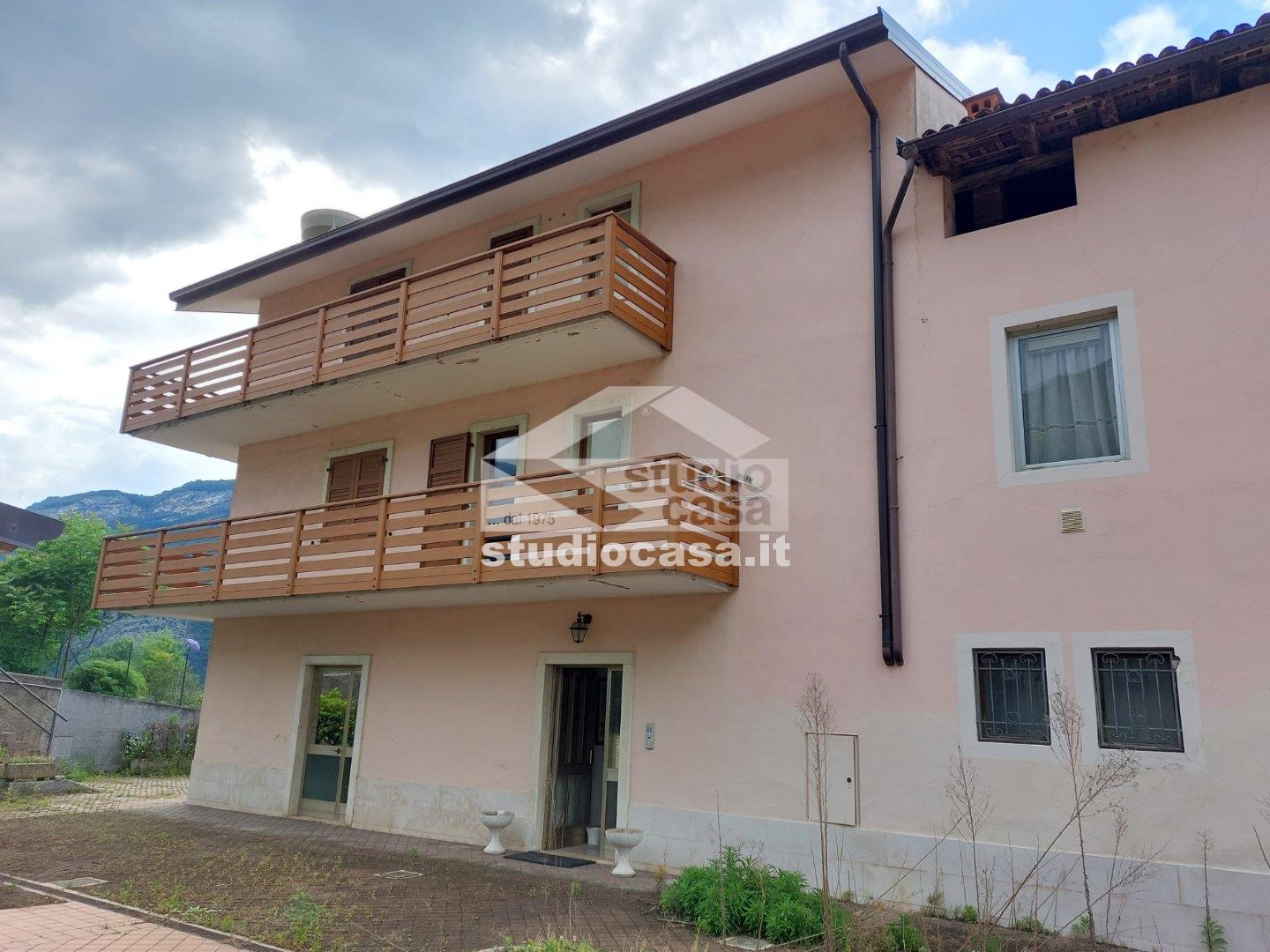 Appartamento in vendita a Besenello