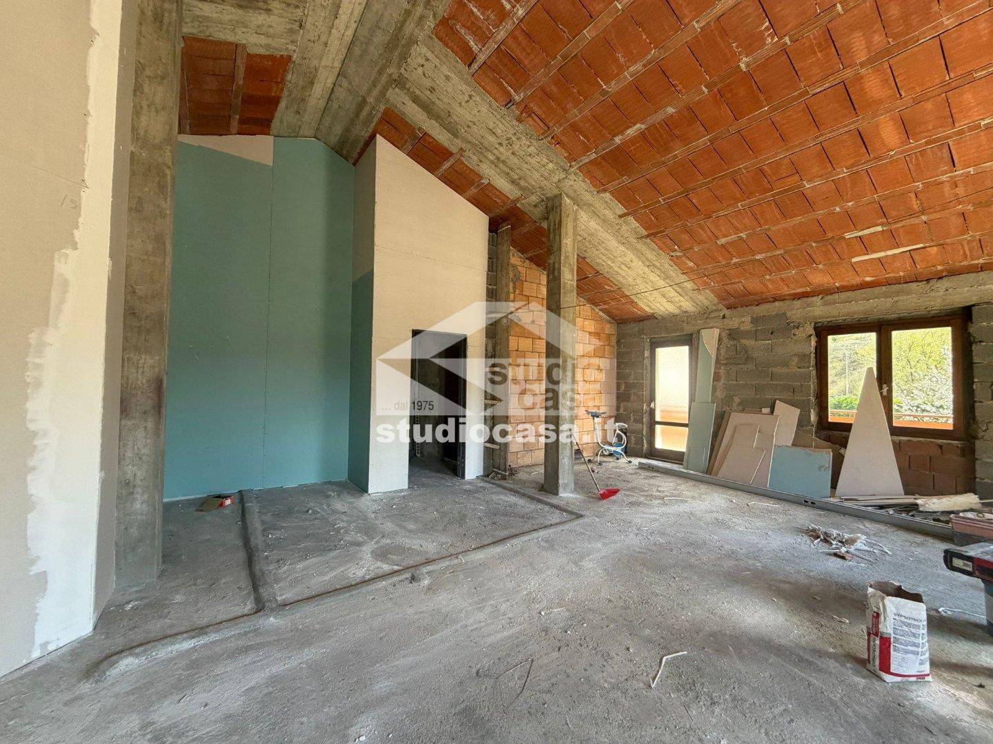 Appartamento in vendita a Besenello