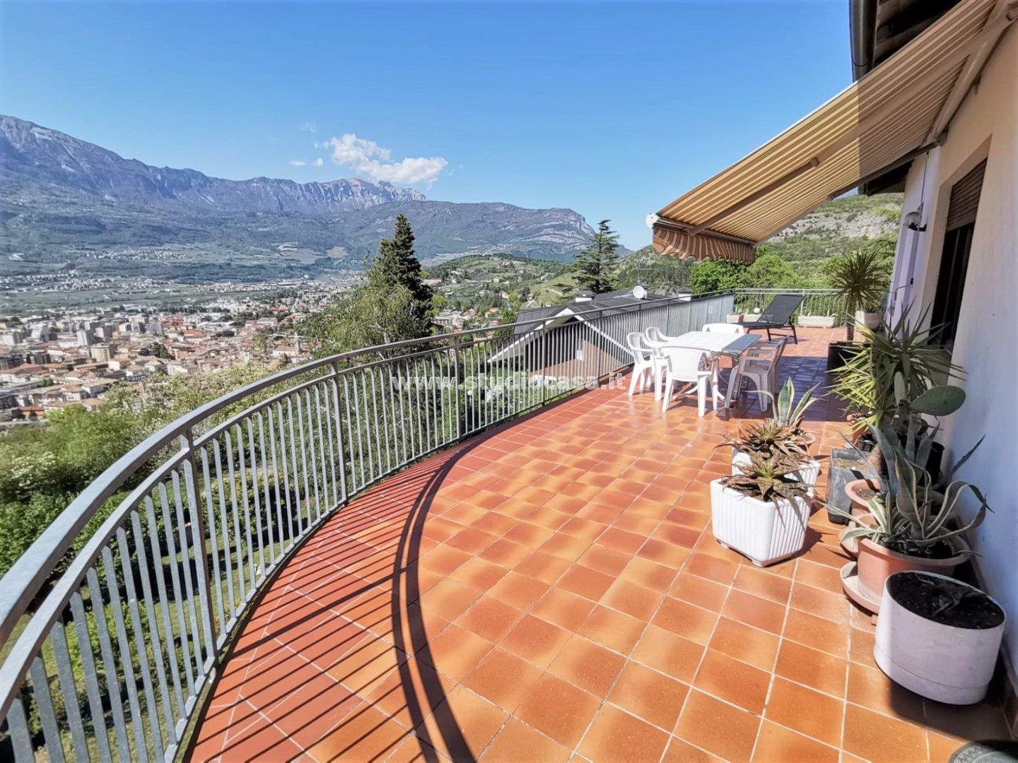Villa Unifamiliare in vendita a Rovereto