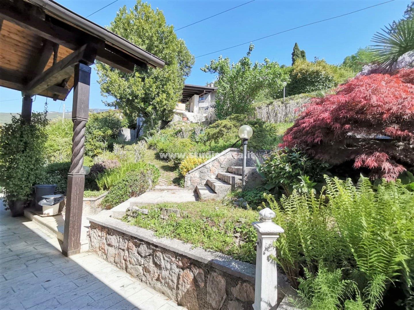 Villa Unifamiliare in vendita a Rovereto