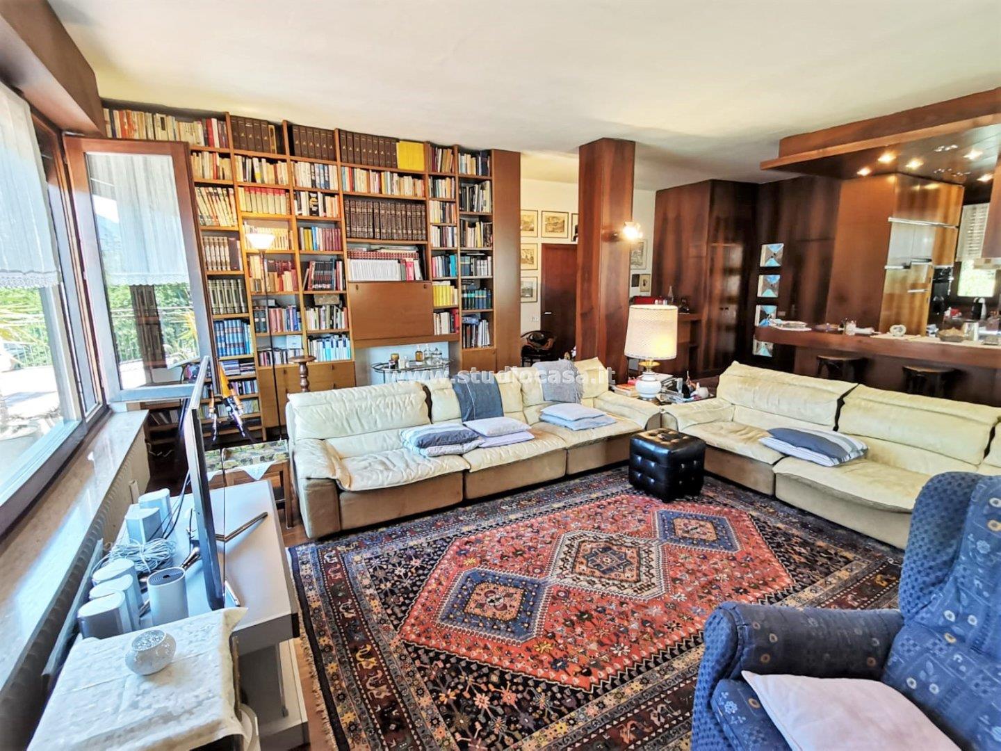 Villa Unifamiliare in vendita a Rovereto
