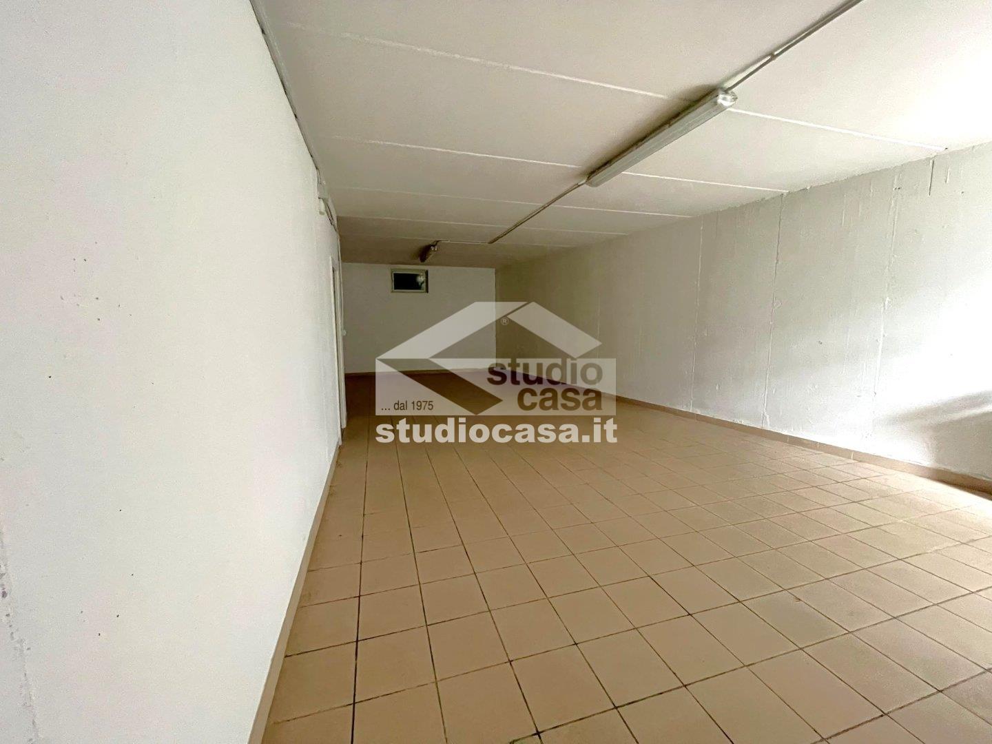 Ufficio in vendita a Volano