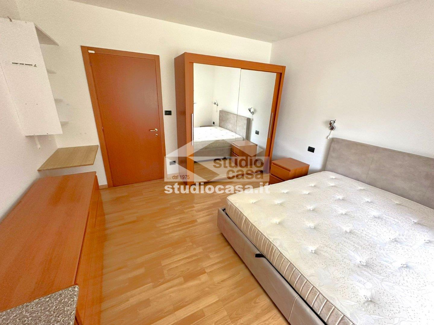Stanza in Appartamento in affitto a Rovereto