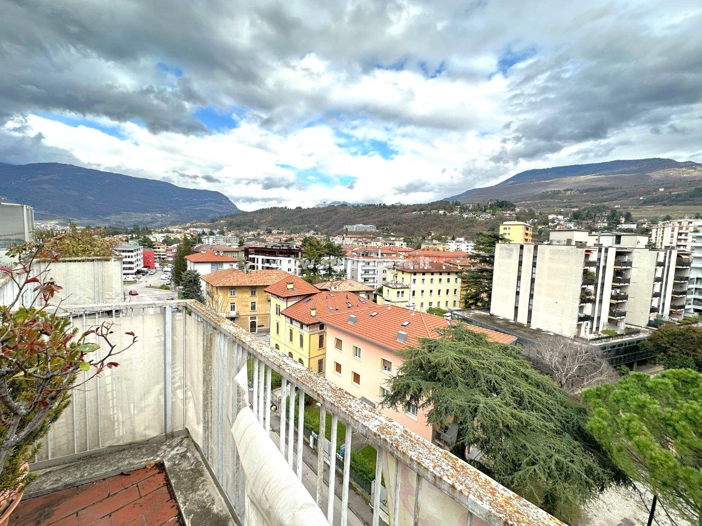 Appartamento in vendita a Rovereto