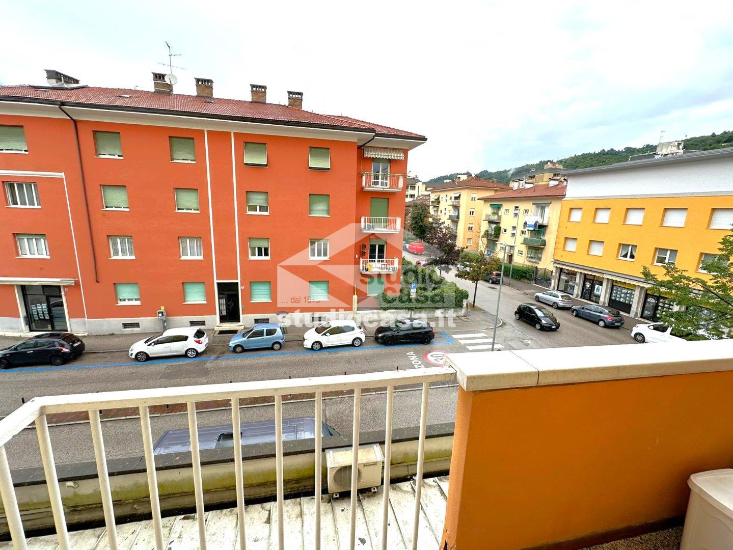 Stanza in Appartamento in affitto a Rovereto