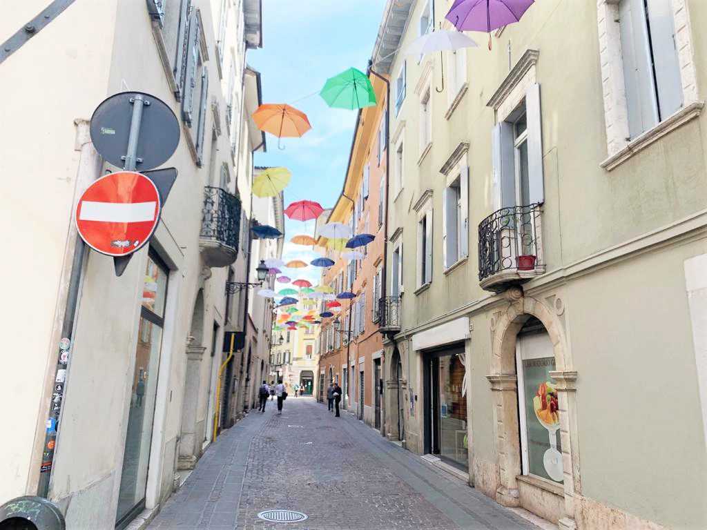 Negozio in vendita a Rovereto